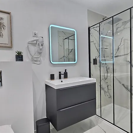 Vue Riviere, Neuf T2, Paisible, Terrasse, Rdc 아파트 Gerde